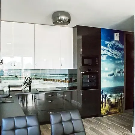West Coast Luxury Apartament